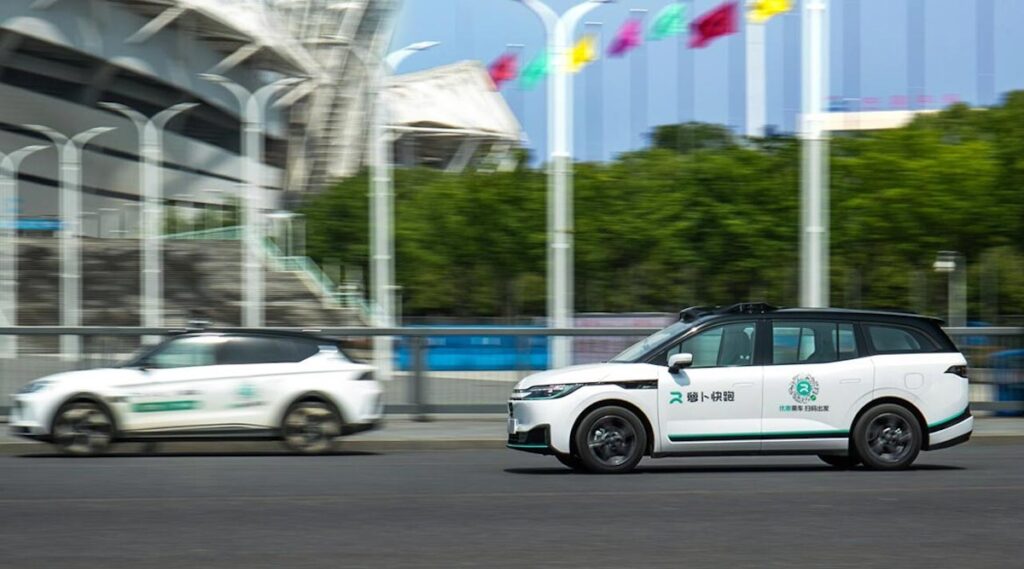 Swiss Public Transport Company to Use Apollo Go Robotaxis